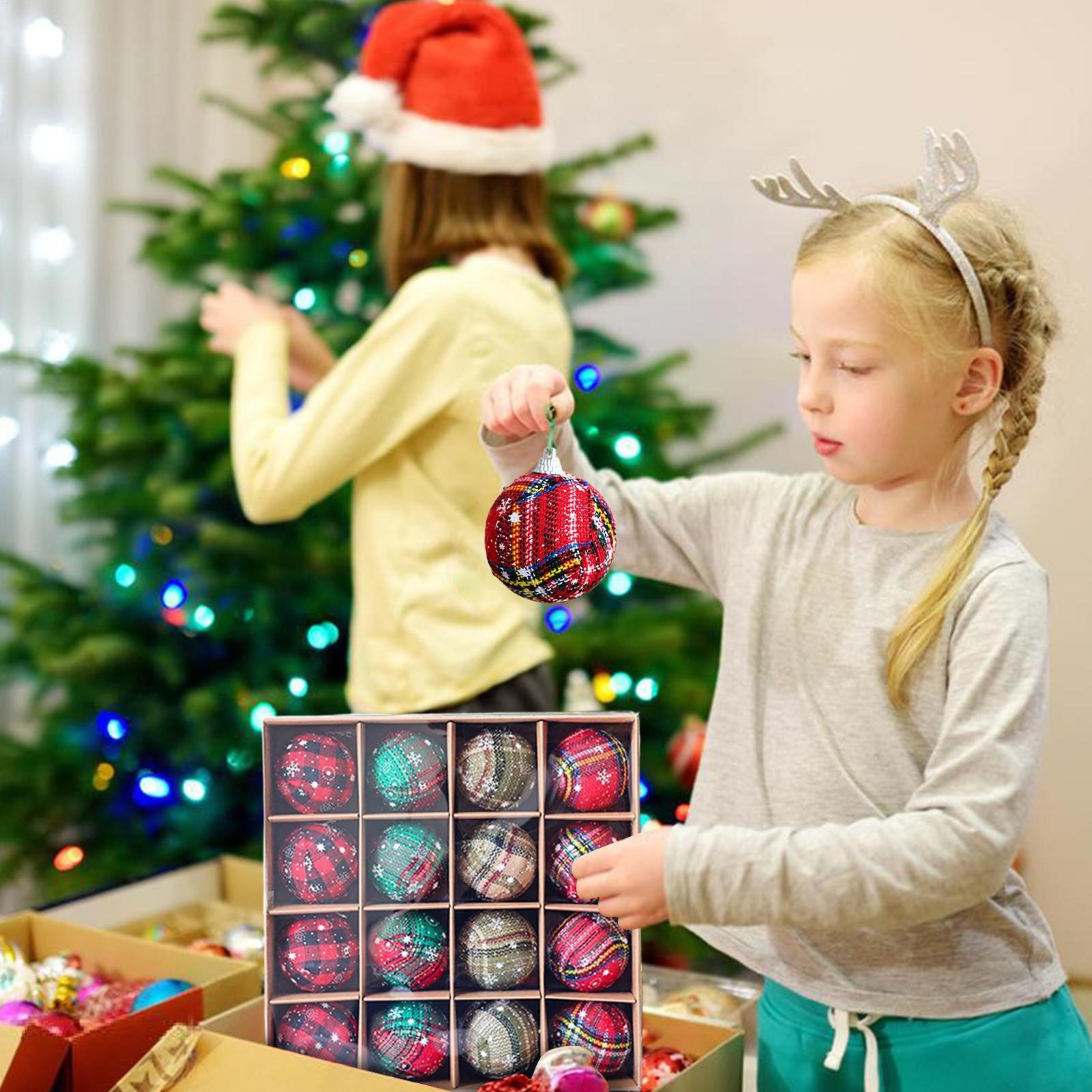 Christmas Tree Ornaments Set 1 - Home Decor Retail Stores avaliação e preço